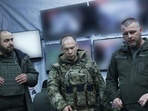 “Ukrayna qoşunlarının  Avdeyevkadan geri çəkilməsi barədə qərar vermişəm”
