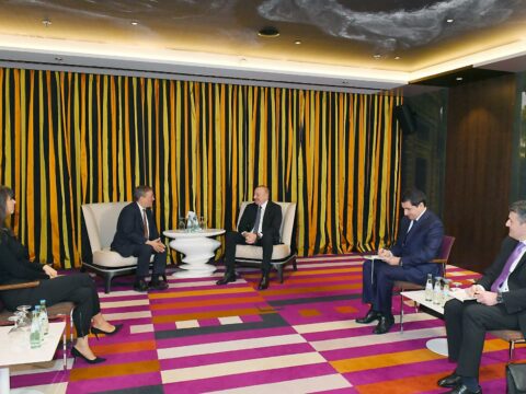 Prezident İlham Əliyev Bundestaqın üzvü Armin Laşetlə görüşüb