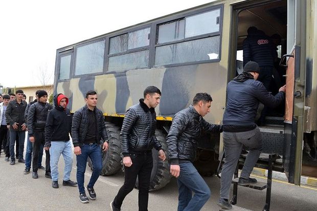 Ehtiyatdan çağırılan bir qrup hərbi vəzifəlinin iştirakı ilə döyüş hazırlığı üzrə məşğələlər keçirilib