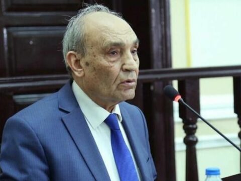 Dilimizdə nə qədər söz var?