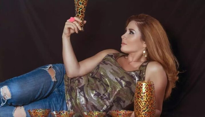 “Ən savadlı, ən gözəl, estetiksiz estrada müğənnisi”