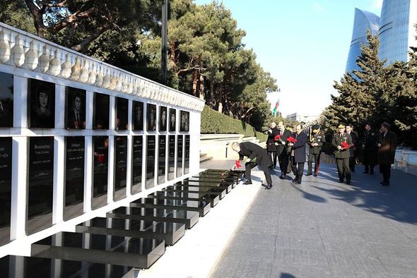 Zakir Həsənov Türkiyənin milli müdafiə nazirinin müavini ilə ordudakı islahatlardan danışdı