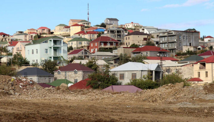 Sənədsiz evlər bələdiyyələrdə necə qeydə alınacaq? – Komitə sədri aydınlıq gətirdi