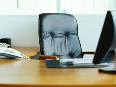Yeddi icra başçısı yola salınır