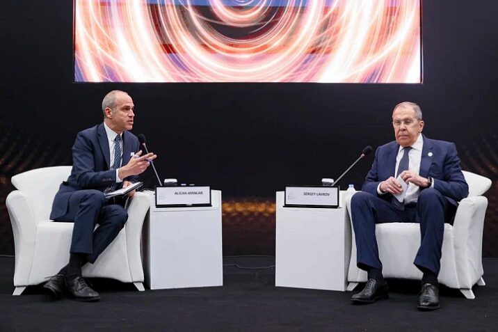“Öz günahsızlığına əminlik tarixdə heç vaxt xeyir gətirməyib”
