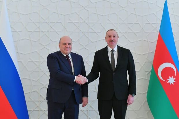 Rusiya baş nazirinin Bakı səfəri: Kremlin “Azərbaycan gündəliyi”