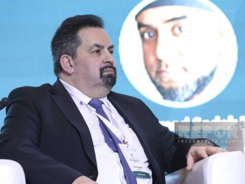 Almaniya Müsəlmanları Mərkəzi Şurasının sədri: “Qərb ölkələrində islamofobiya artıb”