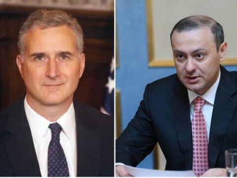Ermənistan Təhlükəsizlik Şurasının katibi ABŞ nümayəndəsi ilə İrəvan-Bakı danışıqlarını müzakirə edib