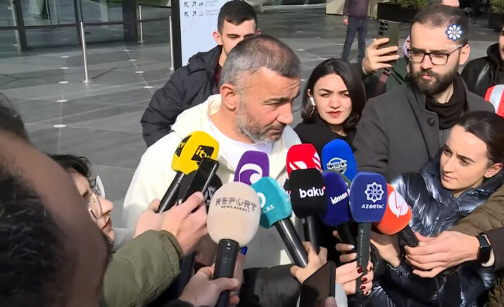 “İngilis hakimə yaraşmayan qırmızı vərəqə oldu”