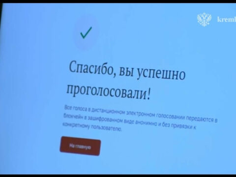 Putin onlayn səs verdi – VİDEO