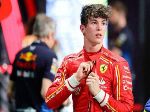 “Ferrari”nin yeni oyunçusu sürücülük imtahanından keçə bilmədi