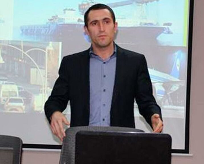 “Ödəniş kartla olacaq, yoxsa nağd?” -Taksi sürücülərinin ödəniş problemi