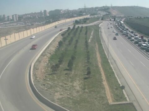 Bakı Kənar Dairəvi yolunda qəza sıxlığa səbəb oldu