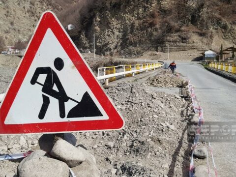 İsmayıllı-Lahıc avtomobil yolunda körpünün uçması səbəbindən yaranan çətinlik aradan qaldırılıb