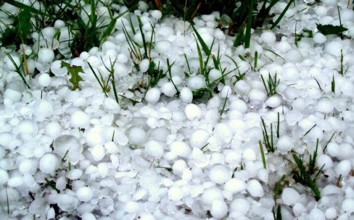 İlin bu dövründə dolu və qar xarakterik atmosfer hadisəsidir