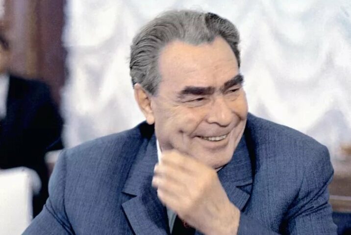 “O, partiya rəhbərliyinə gətirilə bilməz” – Kremldə gülüş doğuran soyadın müzakirəsi…