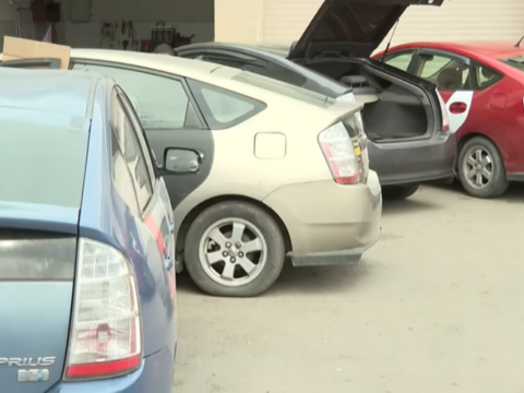 Bakıda “Prius”lar kütləvi şəkildə satışa çıxarılır