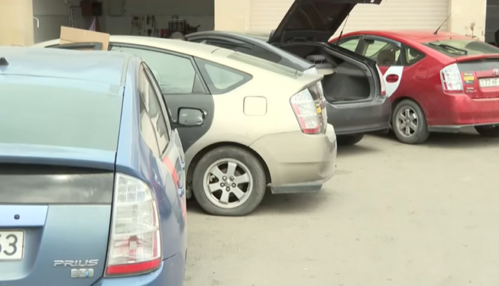Bakıda “Prius”lar kütləvi şəkildə satışa çıxarılır