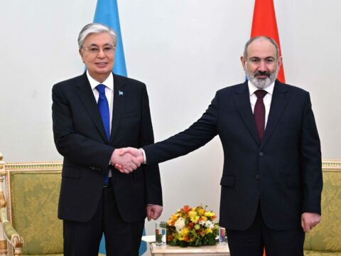 “Qazaxıstan Azərbaycanla Ermənistan arasında bitərəf vasitəçi rolunda çıxış edə bilər”