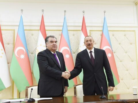 Prezidentlərin görüşü başladı