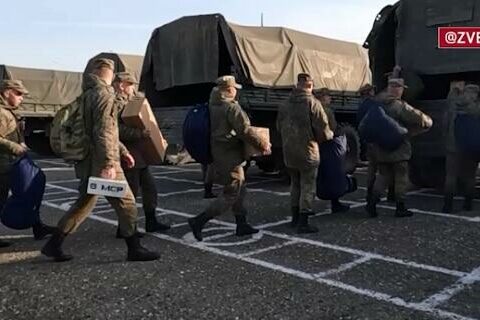 Ruslar sərhəddəki dislokasiya məntəqələrini tərk edir