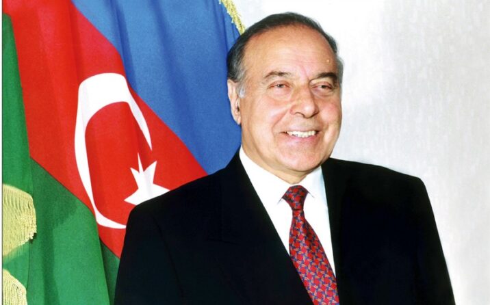 Konstitusiya və suverenlik: Heydər Əliyev siyasi irsinin təməl sütunları Konstitusiya və suverenlik: Heydər Əliyev siyasi irsinin təməl sütunları