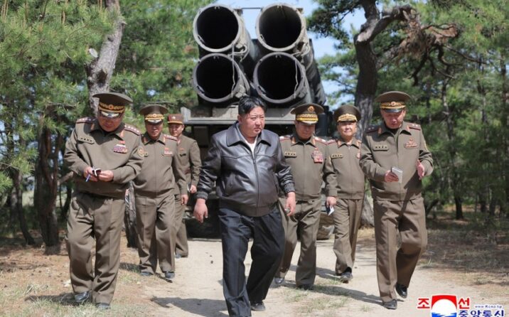 Kim Çen In ordunu müharibəyə hazır olmağa çağırıb Kim Çen In ordunu müharibəyə hazır olmağa çağırıb