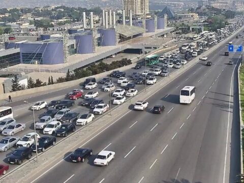 Bakının bir sıra yollarında tıxac var