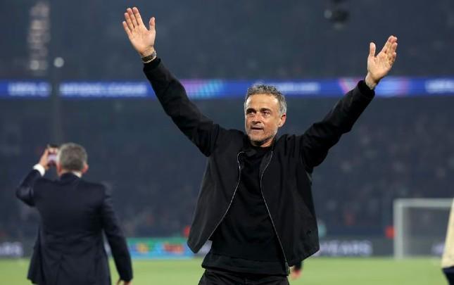 Enrike: “Topun dovşan kimi sıçradığı stadionlarda oynayırıq”
