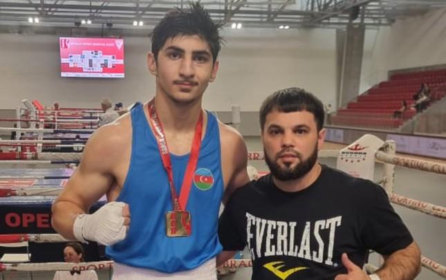 Azərbaycan boksçusu Portuqaliyada qızıl medal qazandı