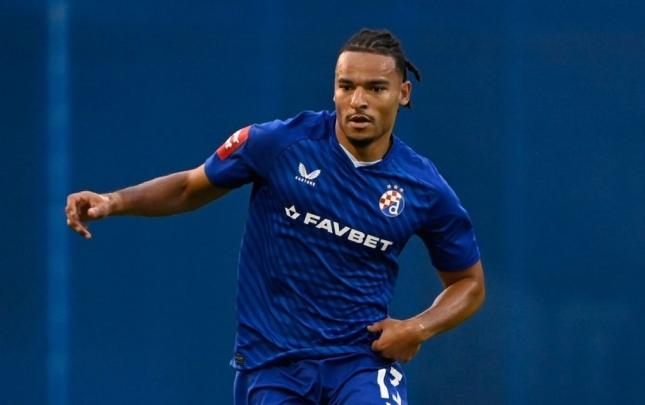 versiya “Qarabağ” məşhur klubdan futbolçu transfer etdi
