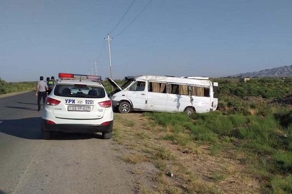 Uşaq baxçasının işçiləri qəzaya düşdü: 7 qadın…