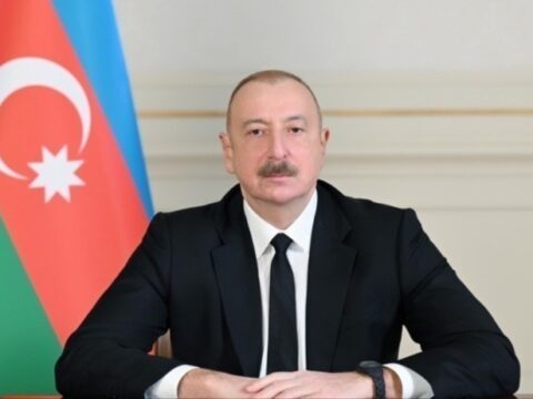“Bu gün Azərbaycanın hər bir yerində Dövlət bayrağı dalğalanır”