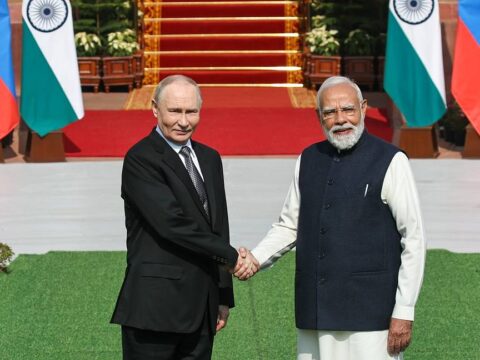 Putin və Modi Rusiya-Hindistan danışıqlarına başlayıb