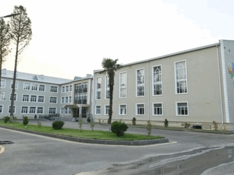 Bakıda məktəbdə müəllim direktor müavinini döydü