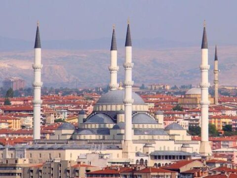 Bu ölkə İrandakı səfirliyini Türkiyəyə köçürdü