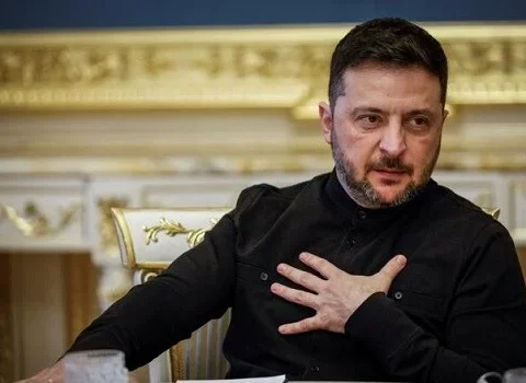 Zelenski :ictimai şəkildə Putini Kiyevə dəvət edirəm