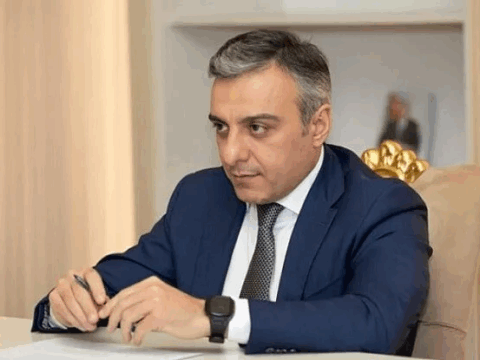 Direktoru işdən çıxardı, yeni vəzifə verdi – Foto
