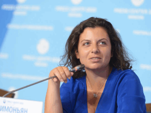 Paşinyanı dəstəkləyənləri Rusiyaya buraxmayın – Simonyan
