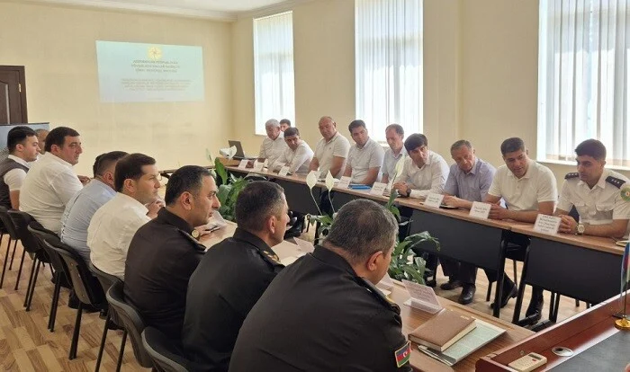 Dəyirmi masa: Çimərliklərdə təhlükəsizlik tədbirləri… – Foto