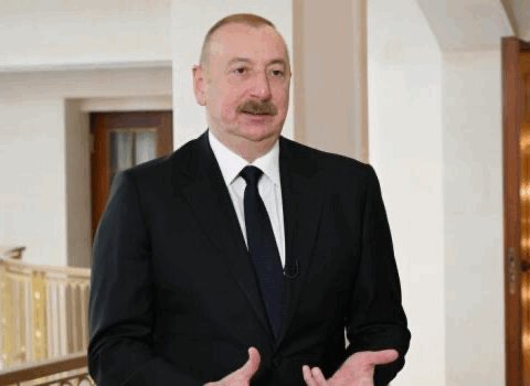 Prezidentlər Şuşada mətbuata bəyanatlarla çıxış edirlər
