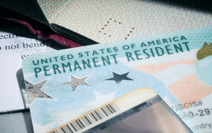 “Amerika arzusu” bahalaşır – “Green card” üçün 100 min dollarlıq şərt