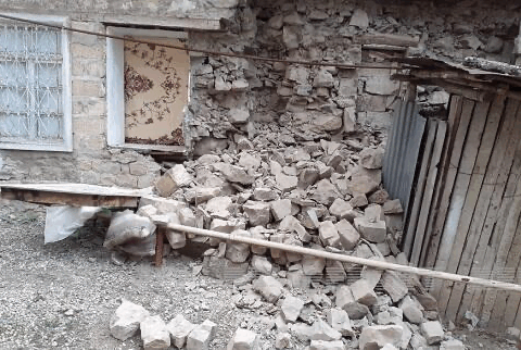 İsmayıllıda torpaq sürüşməsi: üç ailənin yaşadığı ev…