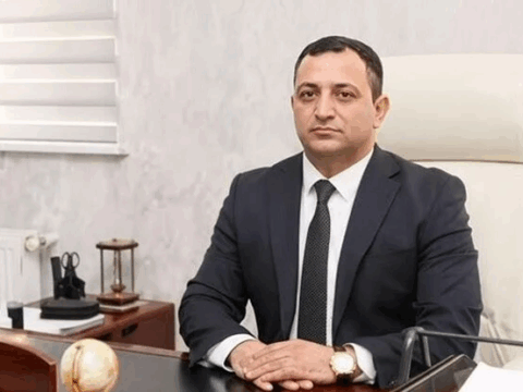 Yevlax xəstəxanasının baş həkimi işdən çıxarıldı