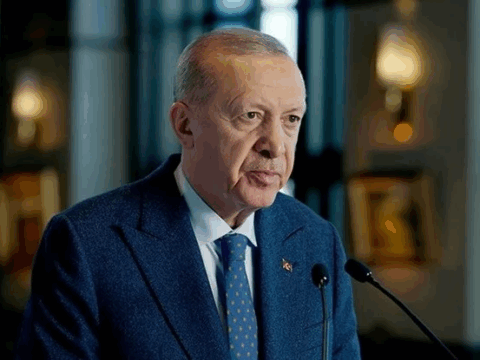 Ərdoğanın xanım müavini istefa verdi