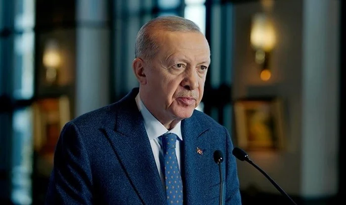Ərdoğanın xanım müavini istefa verdi