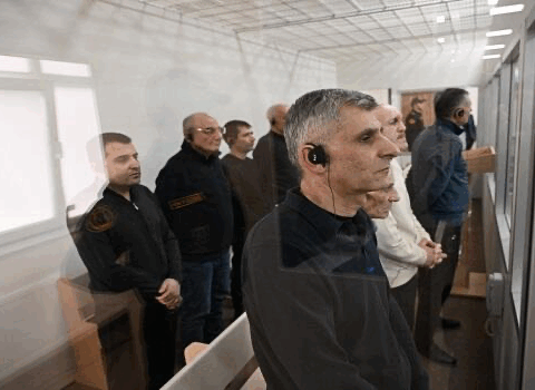 Bakıda həbsdəki ermənilər Quran oxumağa məcbur edilib