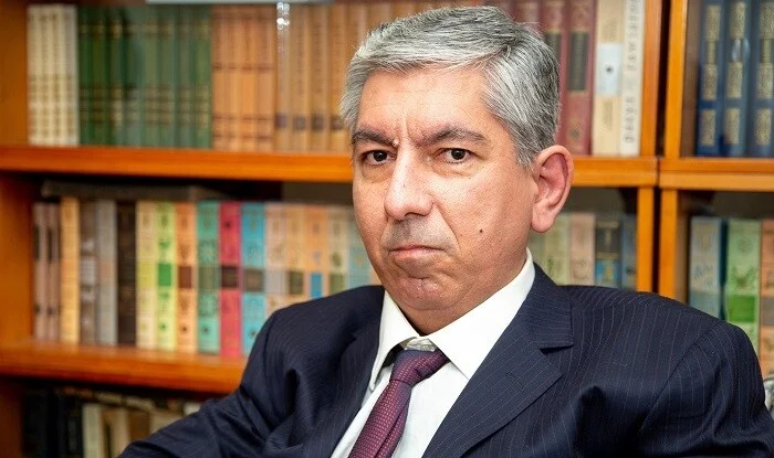 Məşhur iqtisadçı ekspert VƏFAT ETDİ