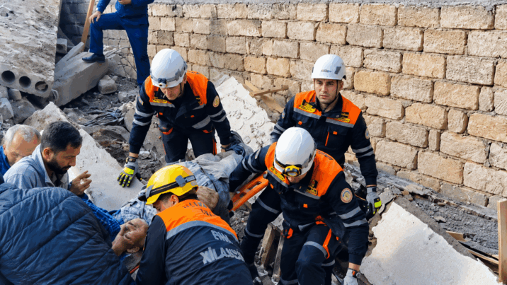 Suraxanıda tikilməkdə olan ev uçdu – 1 nəfər öldü, 1 nəfər yaralandı