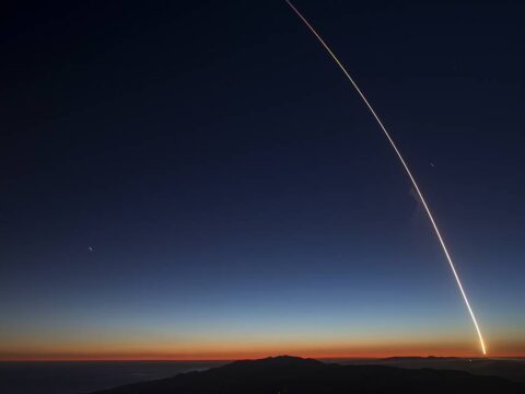 ABŞ “HACM” hipersəs raketinin ilk uçuş sınağını keçirdi